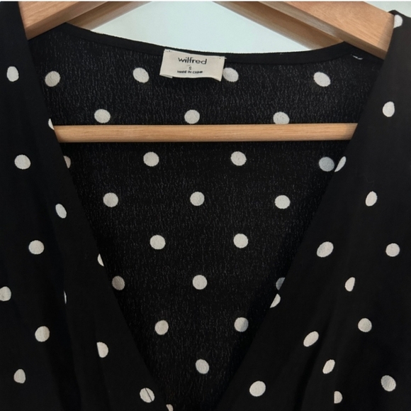 Wilfred New Prairie Blouse Polka-dotted, button-front blouse - Size Small - Picture 6 of 6